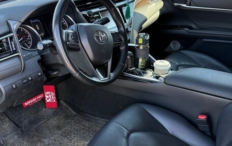 Toyota Camry, 2018 год, 2 675 000 рублей, 8 фотография