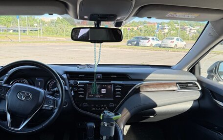 Toyota Camry, 2018 год, 2 675 000 рублей, 15 фотография