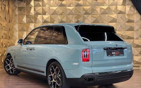 Rolls-Royce Cullinan, 2022 год, 39 900 000 рублей, 2 фотография