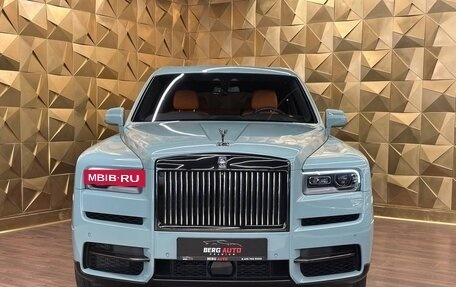 Rolls-Royce Cullinan, 2022 год, 39 900 000 рублей, 3 фотография