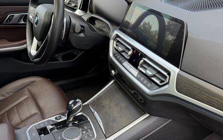 BMW 3 серия, 2019 год, 4 700 000 рублей, 13 фотография