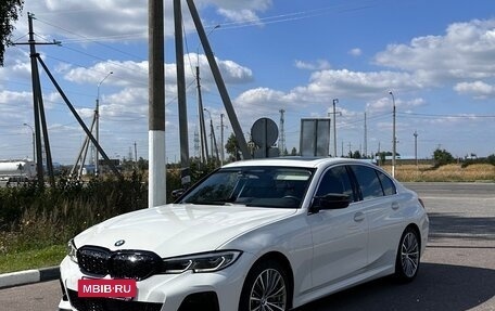 BMW 3 серия, 2019 год, 4 700 000 рублей, 24 фотография