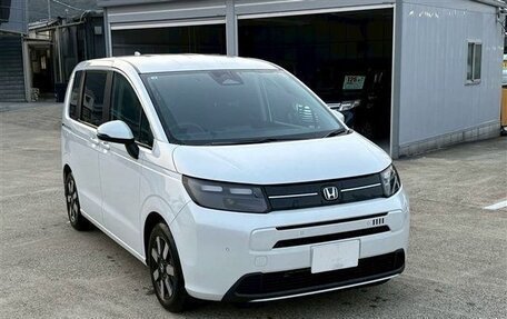 Honda Freed, 2025 год, 2 085 000 рублей, 3 фотография