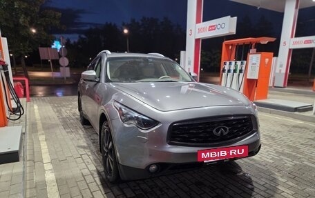 Infiniti FX II, 2008 год, 1 550 000 рублей, 11 фотография