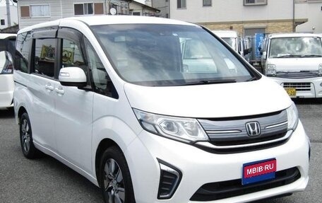 Honda Stepwgn IV, 2017 год, 1 400 000 рублей, 1 фотография