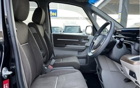 Honda Stepwgn IV, 2016 год, 1 400 000 рублей, 7 фотография