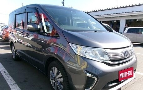 Honda Stepwgn IV, 2019 год, 1 750 000 рублей, 2 фотография