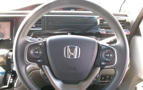 Honda Stepwgn IV, 2019 год, 1 750 000 рублей, 13 фотография
