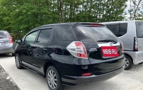 Honda Fit Shuttle I рестайлинг, 2014 год, 748 000 рублей, 2 фотография