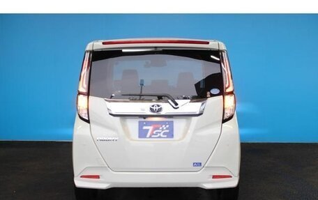 Toyota Roomy I, 2022 год, 950 000 рублей, 15 фотография