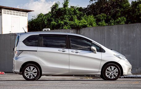 Honda Freed I, 2015 год, 902 000 рублей, 9 фотография