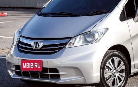 Honda Freed I, 2015 год, 902 000 рублей, 3 фотография