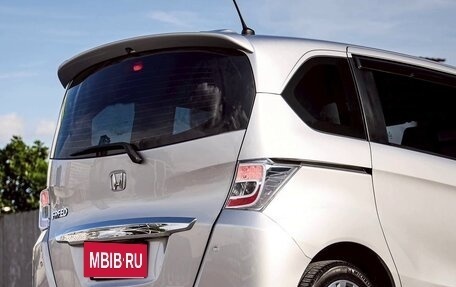 Honda Freed I, 2015 год, 902 000 рублей, 7 фотография