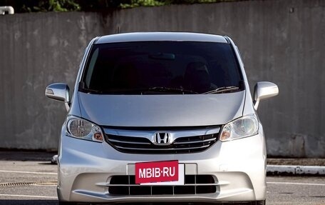 Honda Freed I, 2015 год, 902 000 рублей, 11 фотография