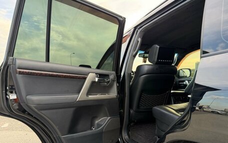 Toyota Land Cruiser 200, 2012 год, 3 400 000 рублей, 33 фотография