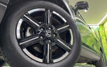 Honda Vezel, 2023 год, 1 750 000 рублей, 6 фотография