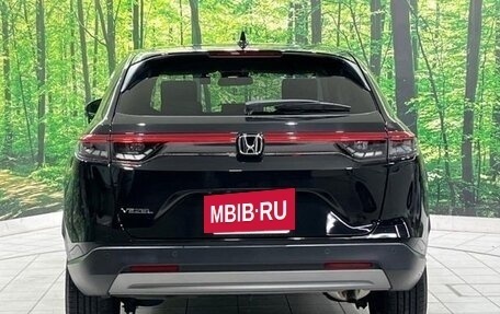 Honda Vezel, 2023 год, 1 750 000 рублей, 4 фотография