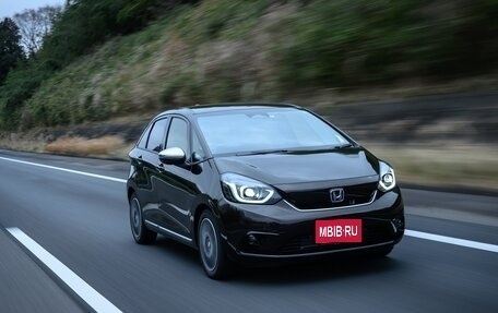 Honda Fit, 2021 год, 1 050 000 рублей, 1 фотография
