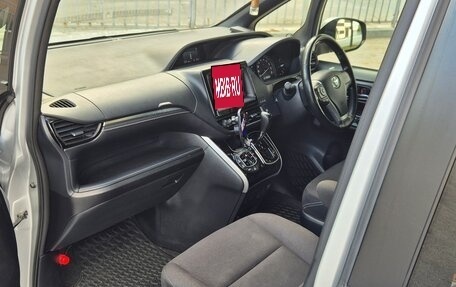 Toyota Esquire I, 2018 год, 1 890 000 рублей, 7 фотография