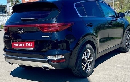 KIA Sportage IV рестайлинг, 2020 год, 2 499 000 рублей, 3 фотография