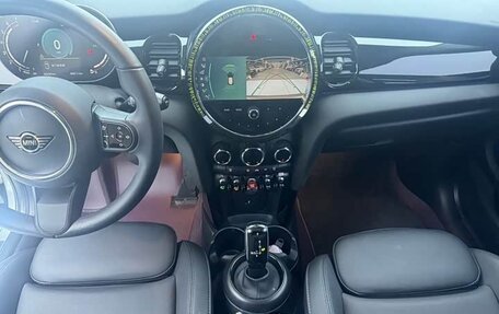 MINI Hatch, 2023 год, 2 374 090 рублей, 8 фотография