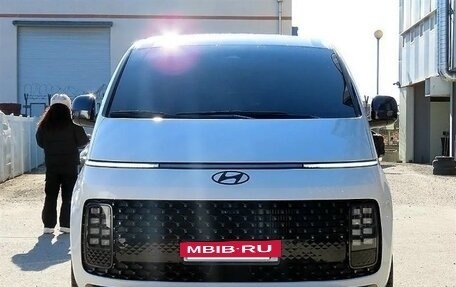 Hyundai Staria, 2025 год, 5 800 012 рублей, 2 фотография