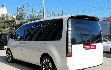 Hyundai Staria, 2025 год, 5 800 012 рублей, 3 фотография