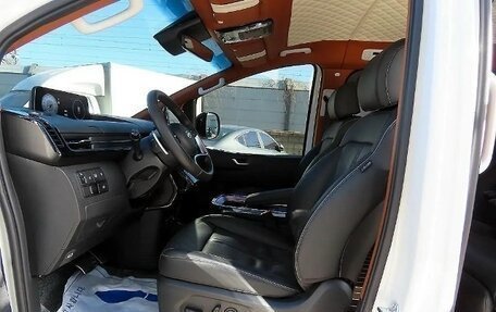 Hyundai Staria, 2025 год, 5 800 012 рублей, 6 фотография