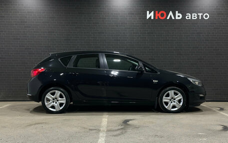Opel Astra J, 2013 год, 1 060 000 рублей, 4 фотография