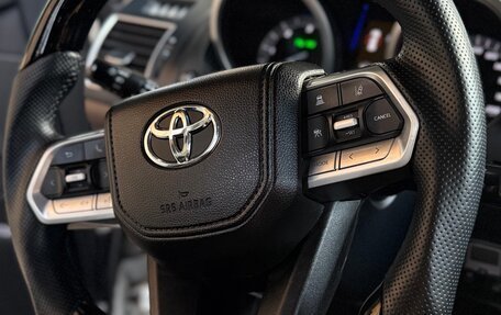Toyota Land Cruiser Prado 150 рестайлинг 2, 2014 год, 3 587 000 рублей, 12 фотография