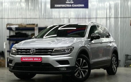 Volkswagen Tiguan II, 2019 год, 2 899 999 рублей, 1 фотография