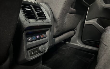 Volkswagen Tiguan II, 2019 год, 2 899 999 рублей, 26 фотография