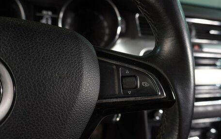 Skoda Superb III рестайлинг, 2015 год, 1 449 000 рублей, 23 фотография