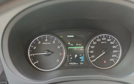 Mitsubishi Outlander III рестайлинг 3, 2014 год, 1 550 000 рублей, 4 фотография