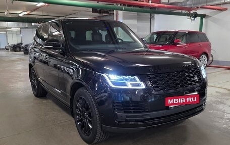 Land Rover Range Rover IV рестайлинг, 2018 год, 7 077 000 рублей, 2 фотография