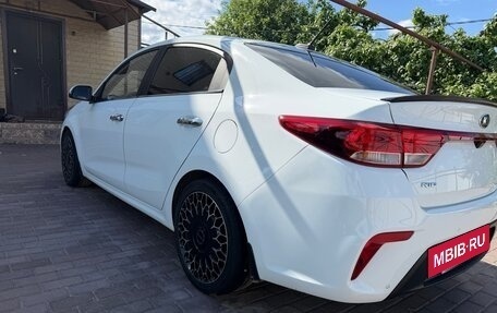 KIA Rio IV, 2017 год, 1 270 000 рублей, 7 фотография