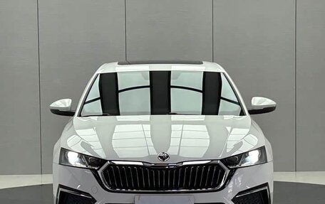 Skoda Octavia IV, 2022 год, 2 100 000 рублей, 4 фотография