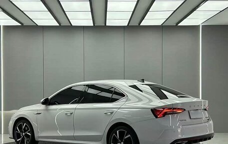 Skoda Octavia IV, 2022 год, 2 100 000 рублей, 6 фотография