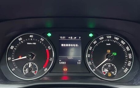 Skoda Octavia IV, 2022 год, 2 100 000 рублей, 11 фотография