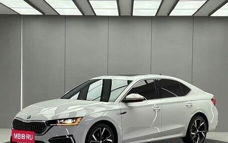 Skoda Octavia IV, 2022 год, 2 100 000 рублей, 7 фотография