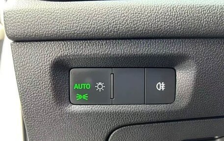 Skoda Octavia IV, 2022 год, 2 100 000 рублей, 19 фотография