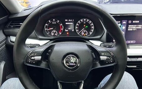 Skoda Octavia IV, 2022 год, 2 100 000 рублей, 20 фотография