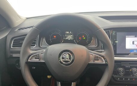 Skoda Kamiq I, 2023 год, 1 800 000 рублей, 11 фотография