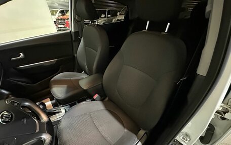 KIA Rio III рестайлинг, 2015 год, 1 100 000 рублей, 16 фотография