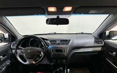 KIA Rio III рестайлинг, 2015 год, 1 100 000 рублей, 24 фотография