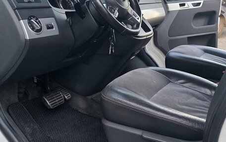 Volkswagen Multivan T5, 2013 год, 2 990 000 рублей, 13 фотография