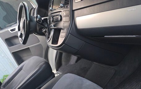 Volkswagen Multivan T5, 2013 год, 2 990 000 рублей, 15 фотография