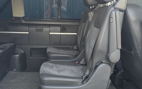 Volkswagen Multivan T5, 2013 год, 2 990 000 рублей, 16 фотография