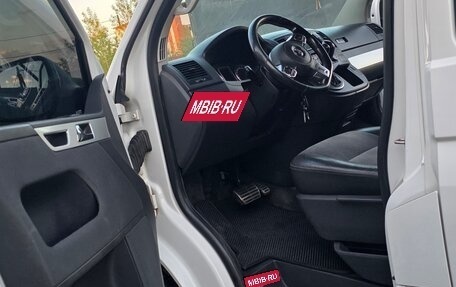 Volkswagen Multivan T5, 2013 год, 2 990 000 рублей, 10 фотография