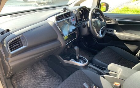 Honda Fit III, 2013 год, 1 080 000 рублей, 10 фотография